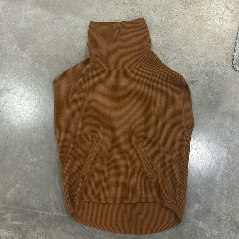 Turtle neck top